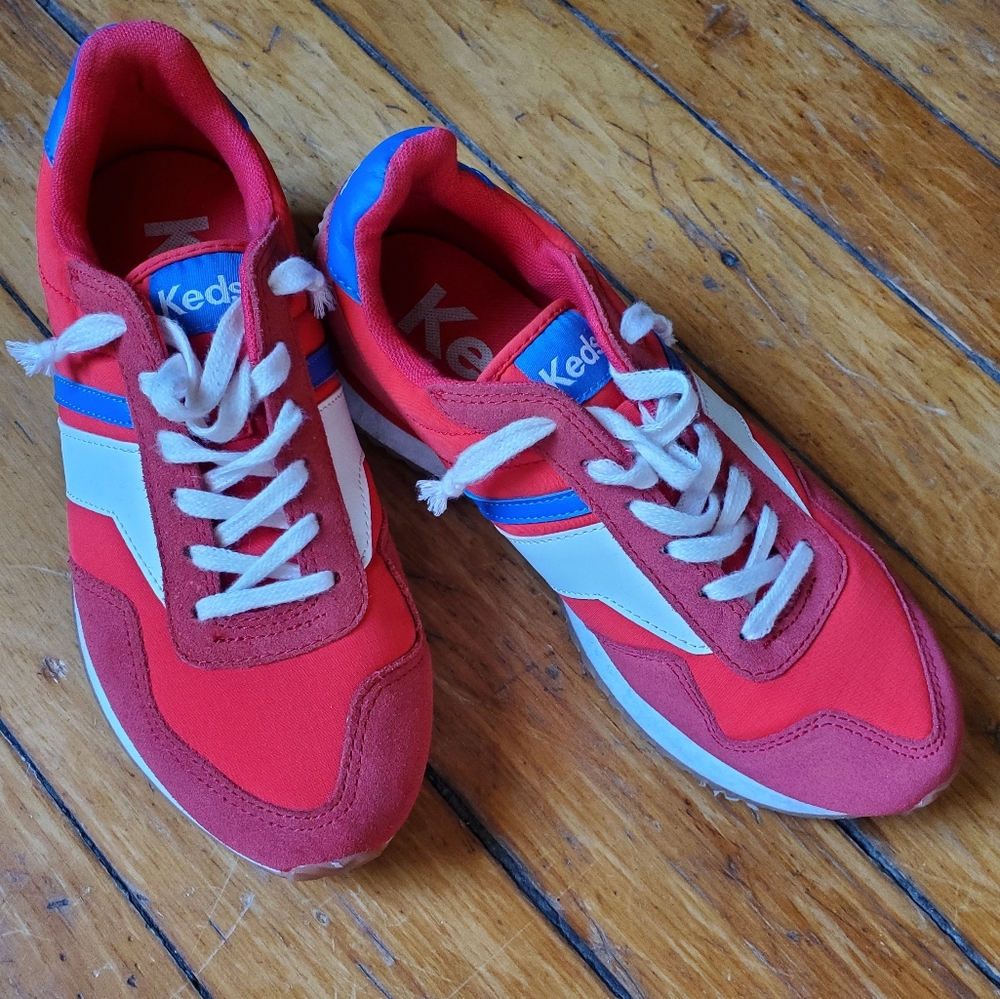 Keds Rena Sneaker - Size 6